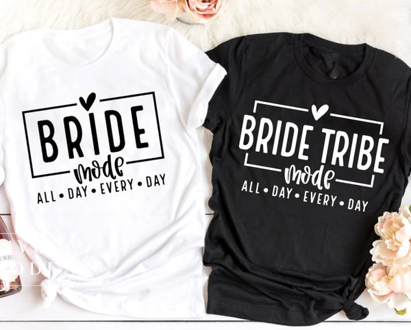BRIDE TRIBE Crewneck/T-Shirt